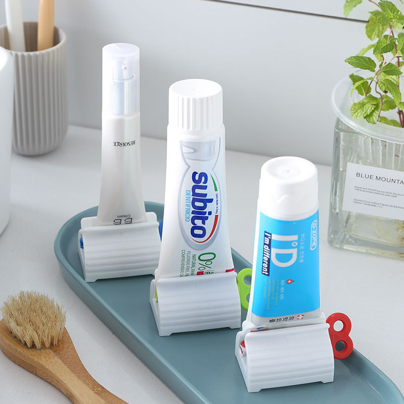 這款滾動式牙膏擠壓器一點也不浪費牙膏 這款滾動式牙膏擠壓器一點也不浪費牙膏
